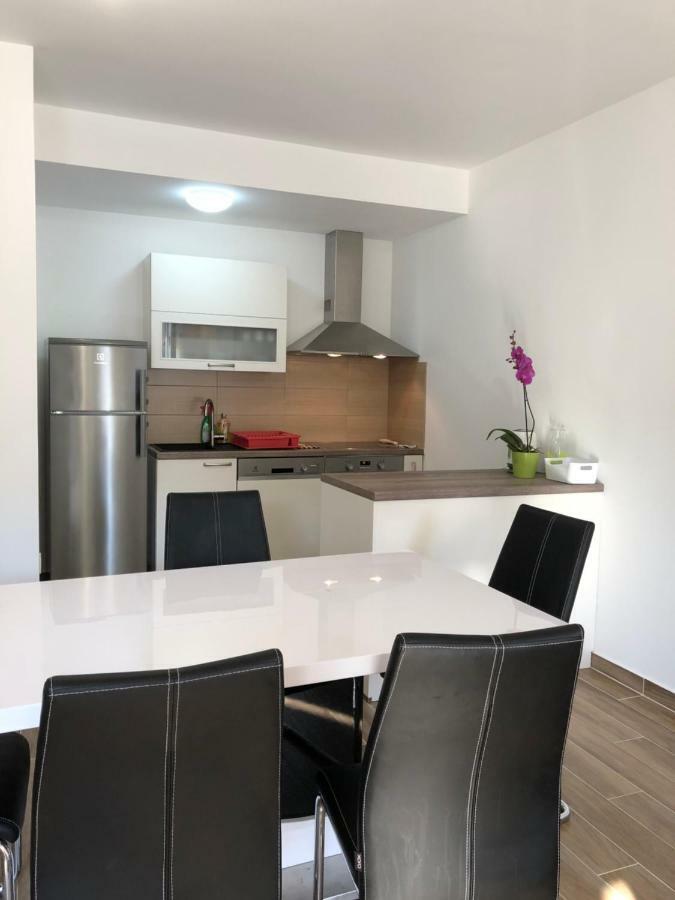Apartments Dona Црес Экстерьер фото